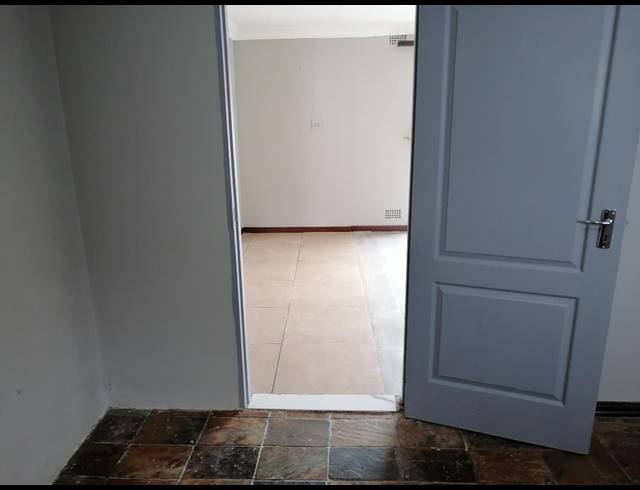 1 bed property to rent in WINCHESTER HILLS